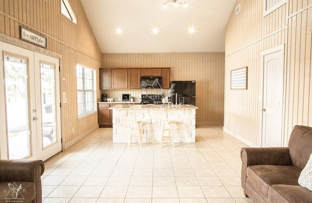 River Grove Rentals Haus # 2