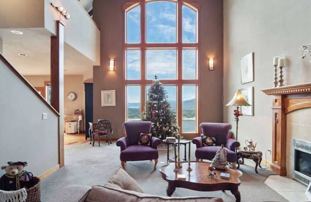 River/Mountain View House Suite #1