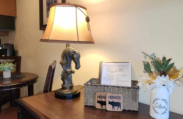 River Ranch Ground Floor Deluxe Cottage! Fully Stocked! 151