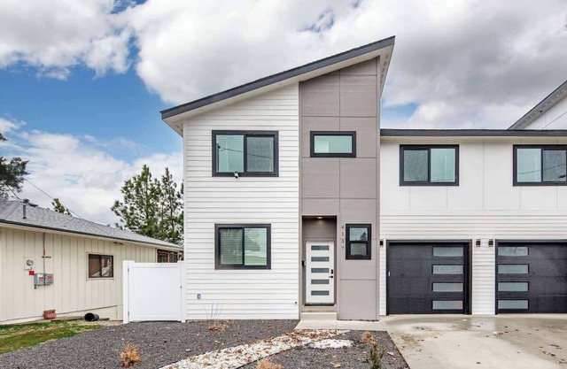 River Ridge Villa- New Build!