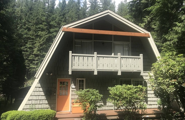 River's Edge Chalet! Adler beobachten, Ski fahren, Kajak fahren, wandern, shoppen!