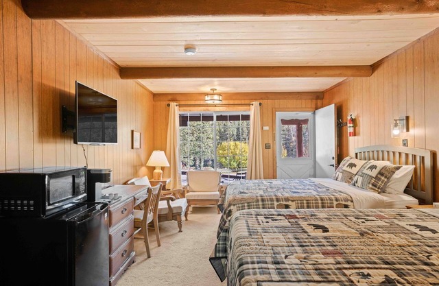 River's Edge Retreat: Your Launchpad for Colorado's Outdoor Wonders