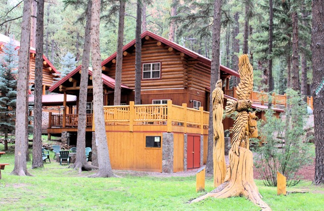 River Tranquility wird von Cabin Butler verwaltet
