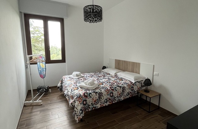 Apartment-Apartment-Eigenes Badezimmer-Balkon