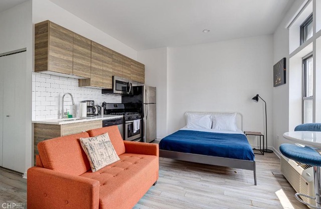 River West, Third Floor Chicago by 747 Lofts