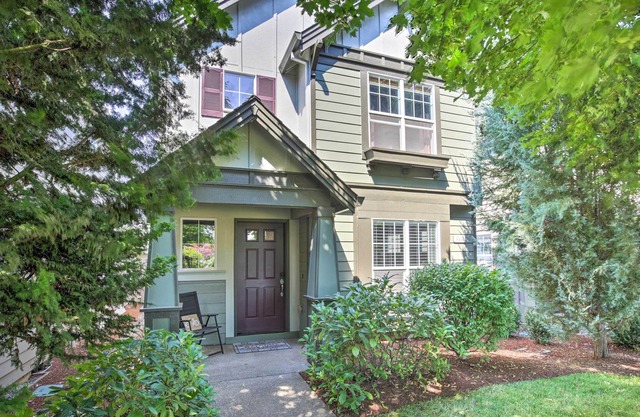 Riverfront Getaway, 3 Mi to Dtwn Corvallis!