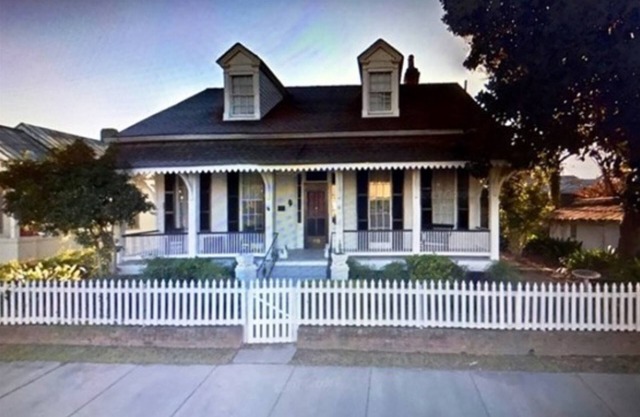 Riverboat Bed & Breakfast