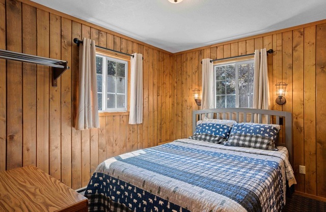 Riverfront Cabins: Fish, Raft & Ride in Colorado's Outdoor Playground