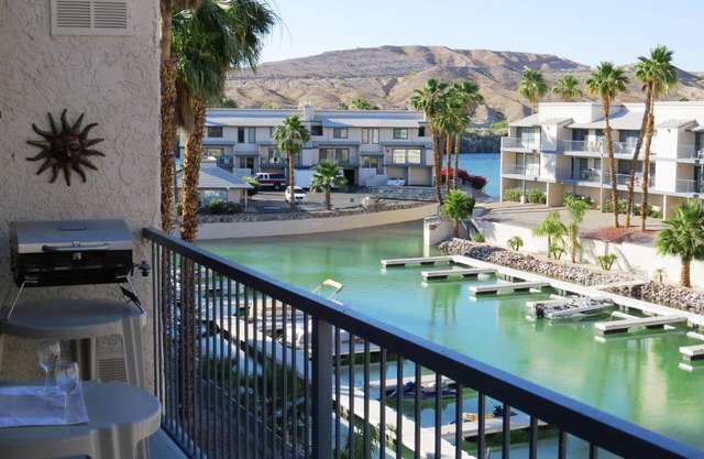 Riverfront Condo! - Marina / Bootsrutschen / Pool / Spa / River Dock - 2Bed 2Bath