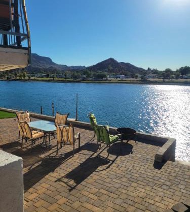 Riverfront Escape with boat dock!