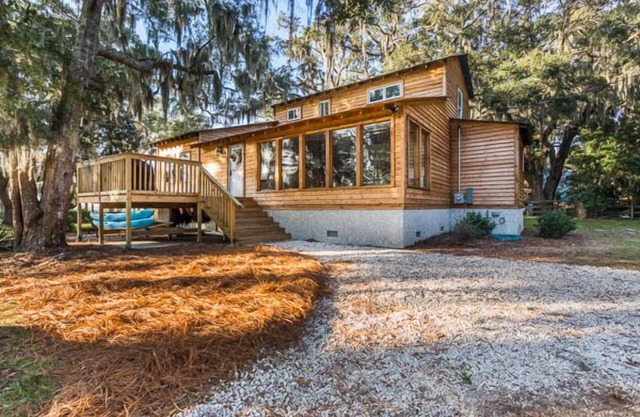 Riverfront Haus mit Dock Schlafmöglichkeiten für 8