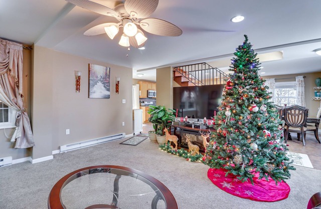 Riverfront Kresgeville Getaway Near Blue Mountain!