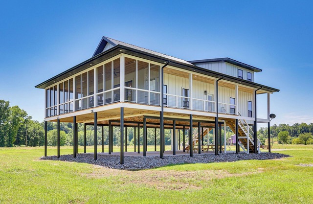 Riverfront Murfreesboro Cabin w/ Fire Pit