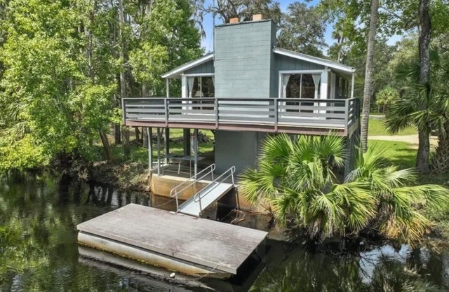 Riverfront! Cabin 2/2. Balcony-Floating dock-Fishing