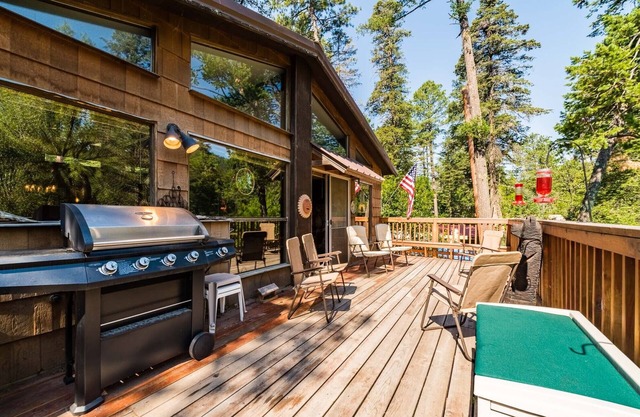 RiverRidge Getaway: 3 Schlafzimmer, 3 Bäder Upper Canyon Cabin am Fluss!