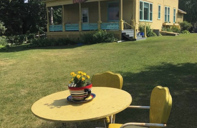 Rivers Edge Victorian Inn