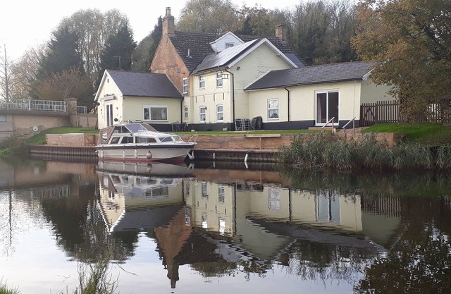 Riverside Cottage - Zwei Schlafzimmer Kleines Landhaus, Schläft 3