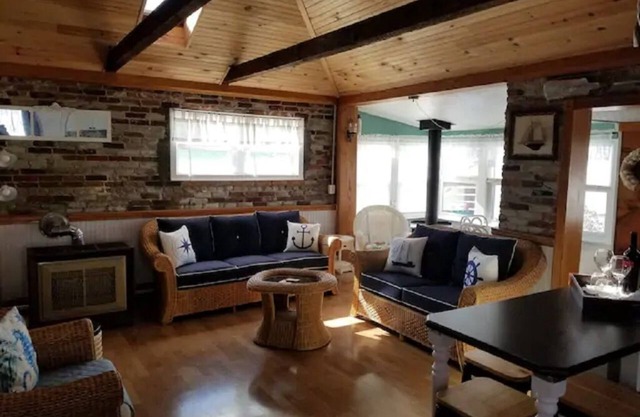 Riverside Bungalow - In der Narragansett Bay, nur wenige Minuten vom historischen Newport entfernt. Verfügbar