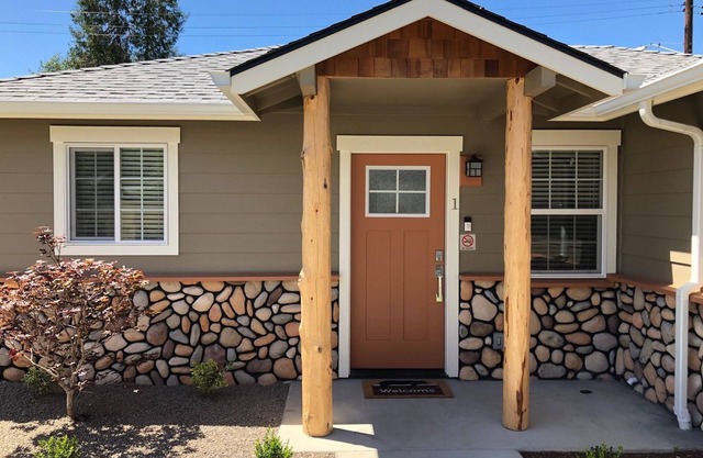 Riverside Cabin 1 - (Brand New Construction)