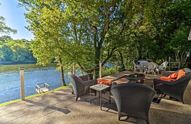 NEU! Riverfront House mit Terrasse und Grill in Mtn Home!