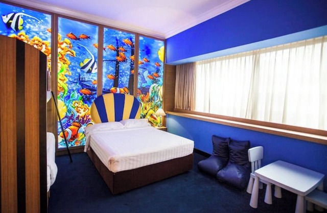 Riverside Hotel Singapore Theme Room