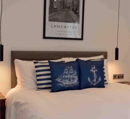 Riverside House Lancaster - 2 bedroom house