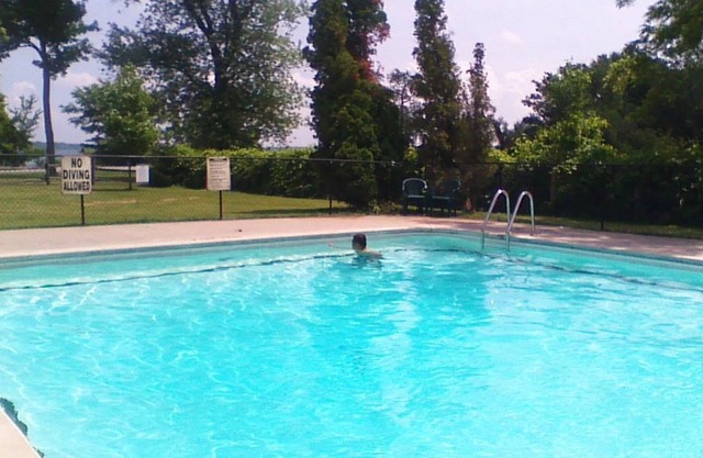 Riverside Park Motel and Campground