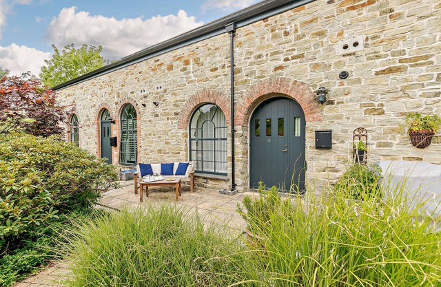 Riverside Retreat - Cornwall