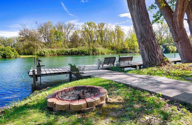 Riverside Retreat: "Private Location"