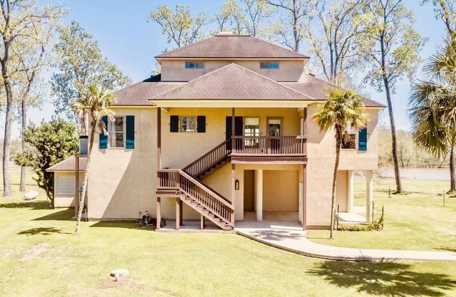 Riverside Retreat w/ Pool & Water Front Dock in Louisiana's Paradise!