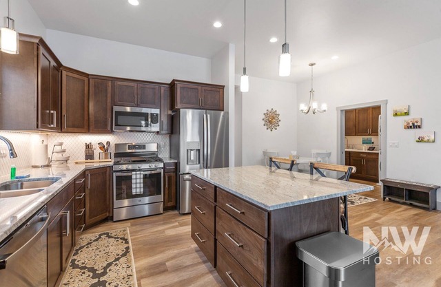 Riverstone Home—7 Min Walk to Beach, Half Block to Trail, Enjoy Cruiser Bikes for Relaxing Rides!