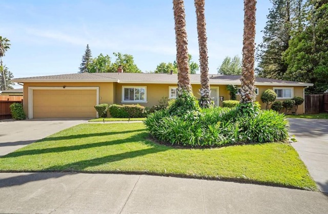 Riverview Huge Yard, Quiet Cul-de-Sac, Perfect for Families