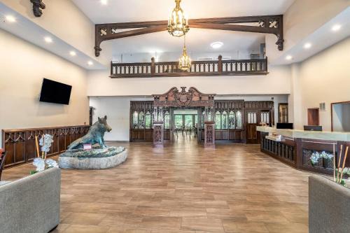 Riverview Inn & Suites, an Ascend Collection Hotel