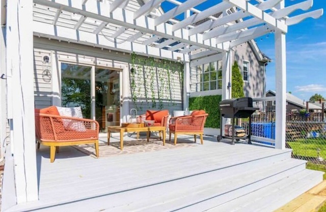 Riverview Oasis