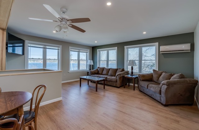 Riverview Townhouse IV in Downtown Alexandria Bay