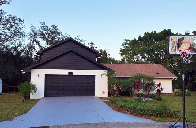 Riverwood Circle