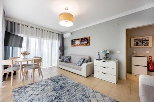 Riviera Flat T1