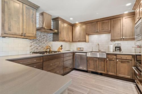 RMR: Elkhorn Lodge Home in Teton Village
