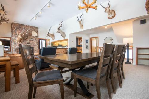 RMR: Stock House in Teton Village