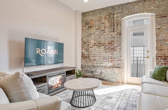 Roami at The Churchill | 2 Bedroom | Balcony & Trundle