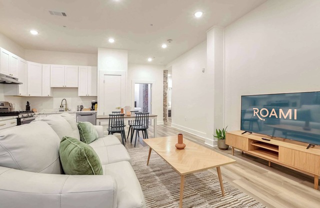 Roami at The Churchill | 5 Bed Combo | 2 Units