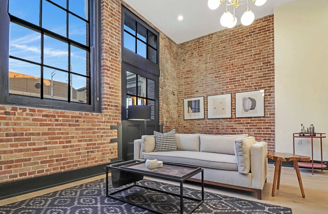 Roami at The Lola | Group Friendly | 5 Bed Combo