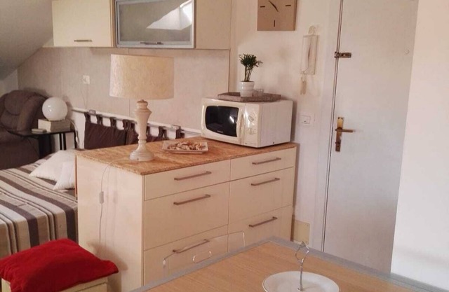 Robi und Rebi - Dreibettzimmer in Senigallia