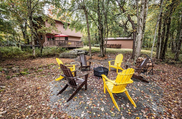 Robin's Nest ~ Hot tub ~ Firepit ~Kids Indoor Treehouse ~Gameroom ~Close to Ski