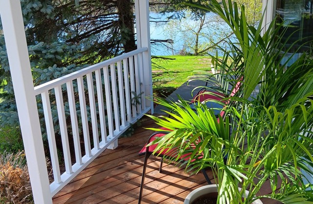 Robin's Roost - A Lofted Condo on the Wisconsin River