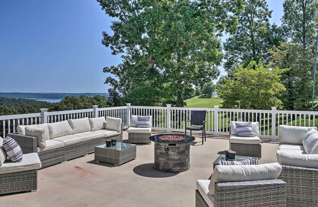 NEW! Robinson Roost Retreat < 2 Mi to Norfork Lake