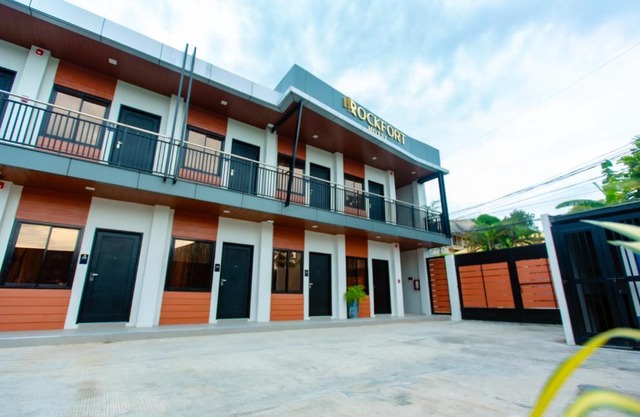 Rockfort Hotel