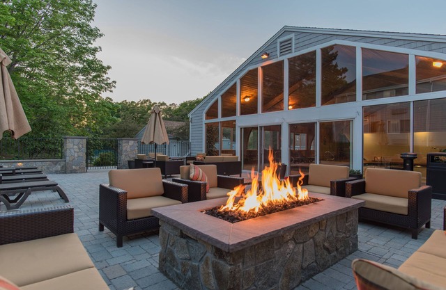 Rockport Inn And Suites