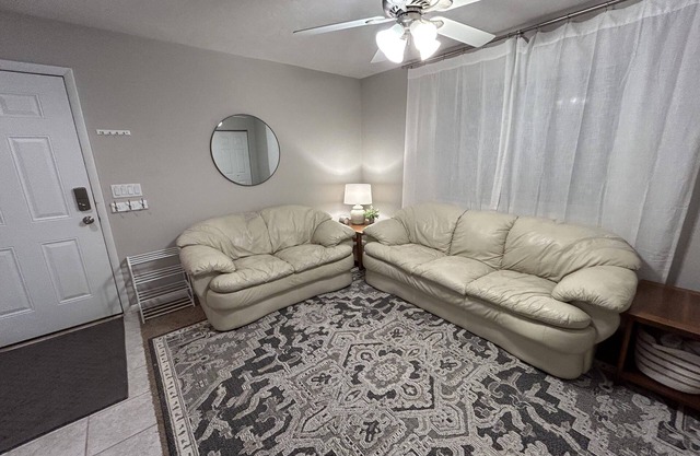 Rockview - Cozy 2-bedroom apartment with field views in lovely Vernal
