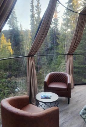 Rocky Mountain Escape Dome & Log Cabin Rentals - Rock Lake
